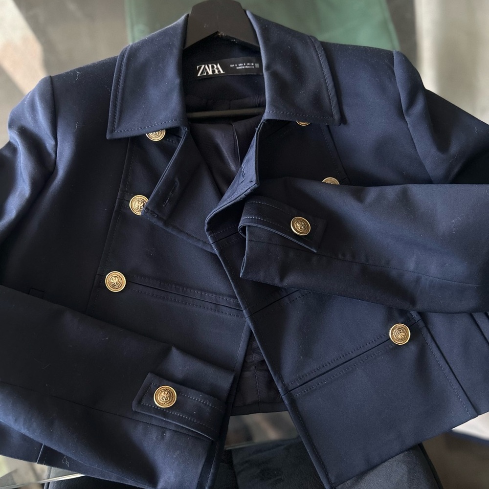 Zara Women's cropped Navy Double-Breasted Military Jacket